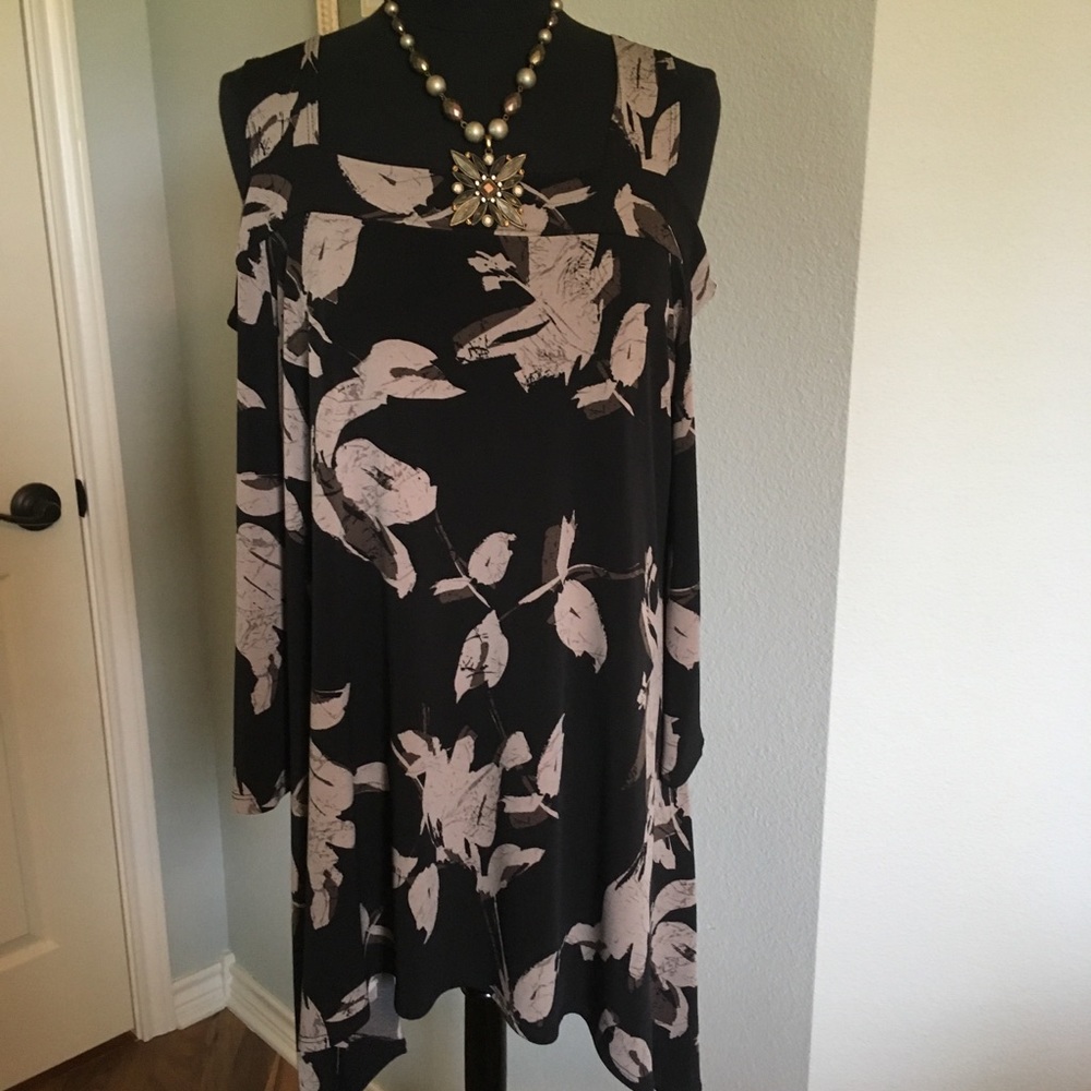 Beautiful Clara Sunwoo Top